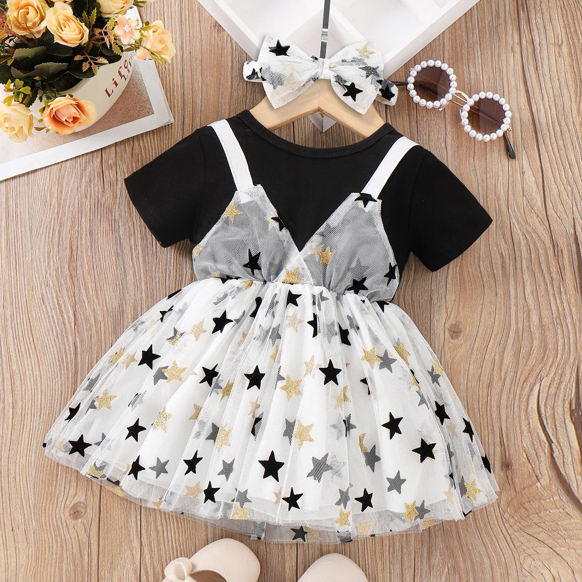 

2pcs Baby Girl Allover Stars Mesh Faux-two Short-sleeve Fairy Dress & Headband Set