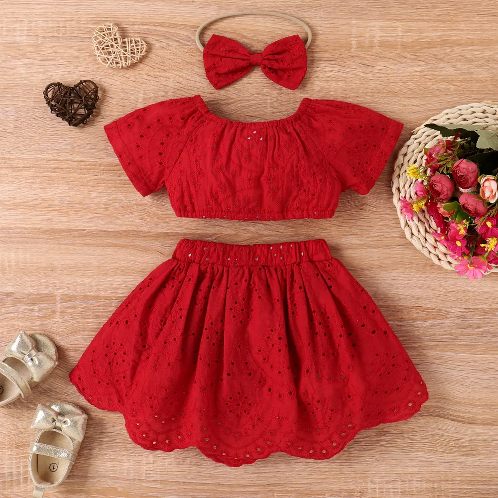 3pcs Baby Girl Solid Eyelet Embroidered Bow Front Short-sleeve Crop Top and High Low Hem Skirt & Headband Set  big image 3