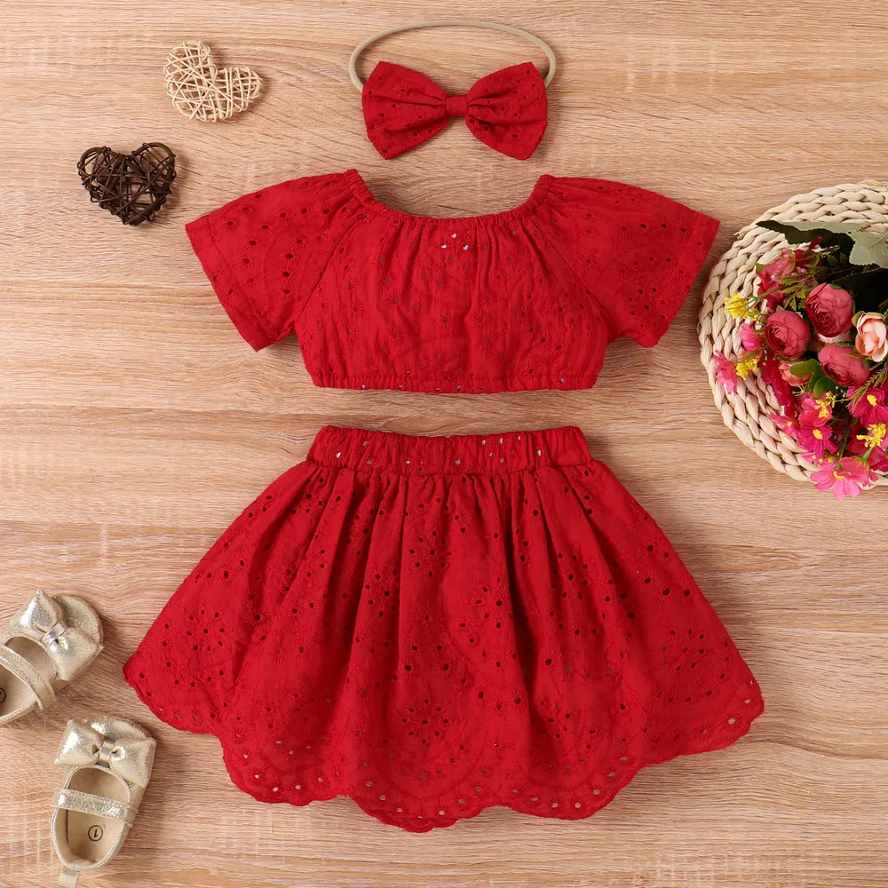 3pcs Baby Girl Solid Eyelet Embroidered Bow Front Short-sleeve Crop Top and High Low Hem Skirt & Headband Set big image 3