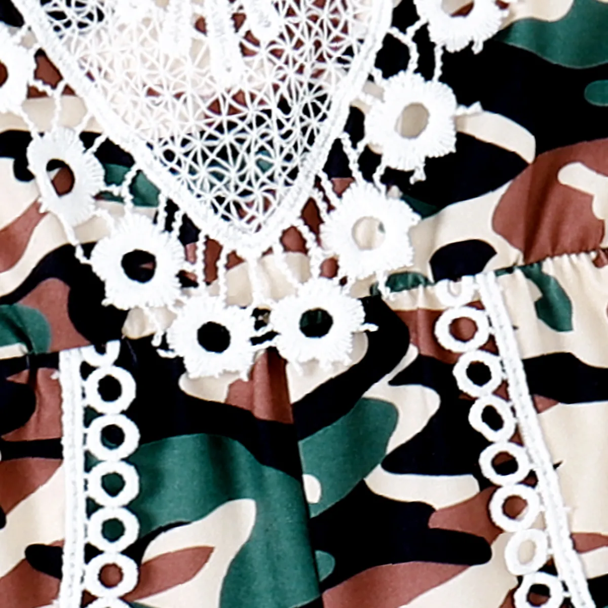 Baby Girl Allover Camouflage Print Lace Slip Jumpsuit  image 4