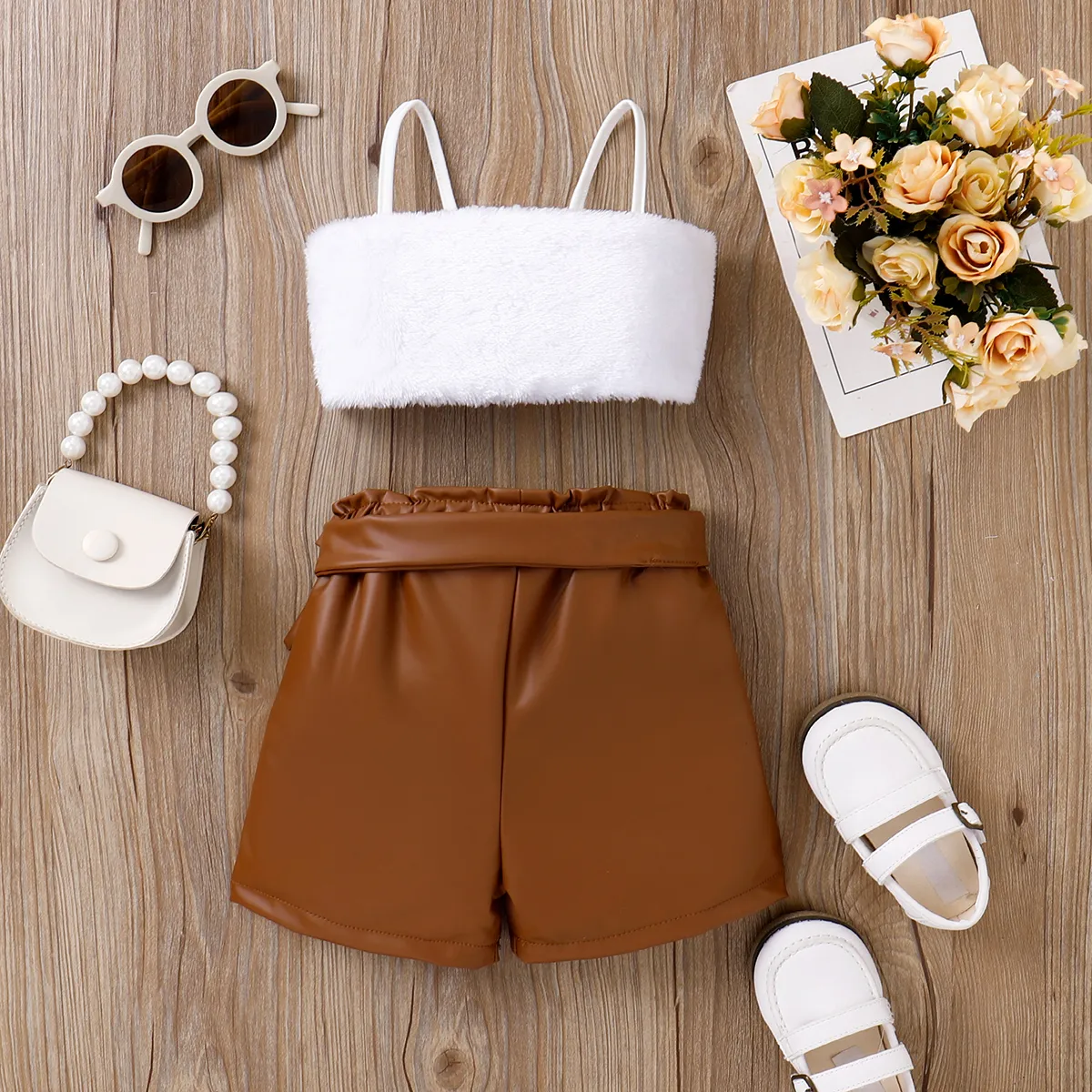 2pcs Toddler Girl Fuzzy Fleece Crop Cami Top and Belted Shorts Set   image 4