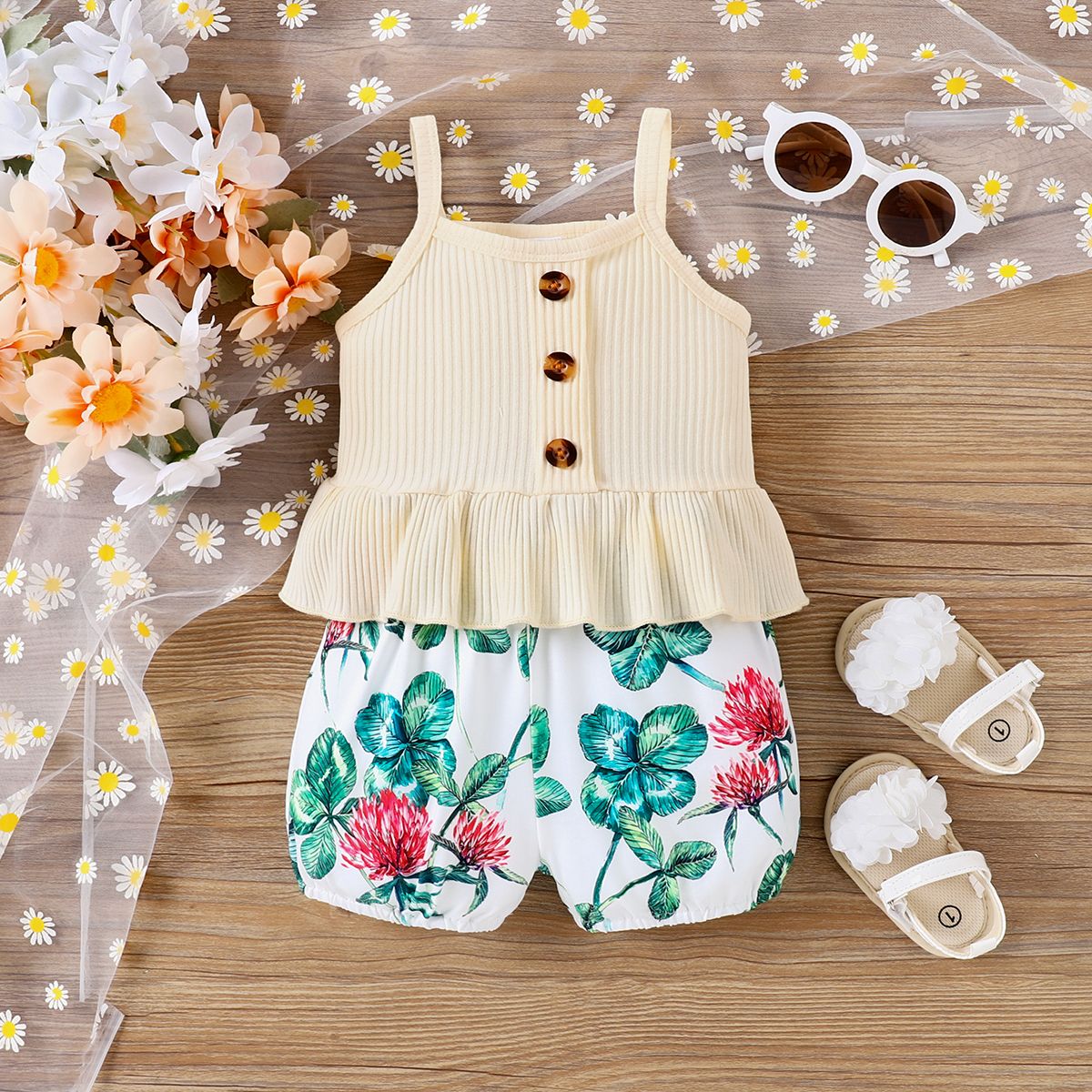 2pcs Baby Girl 95% Cotton Ruffle Ribbed Buttons Slip Top And Allover Floral Print Shorts Set