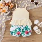 2pcs Baby Girl 95% Cotton Ruffle Ribbed Buttons Slip Top and Allover Floral Print Shorts Set  image 3