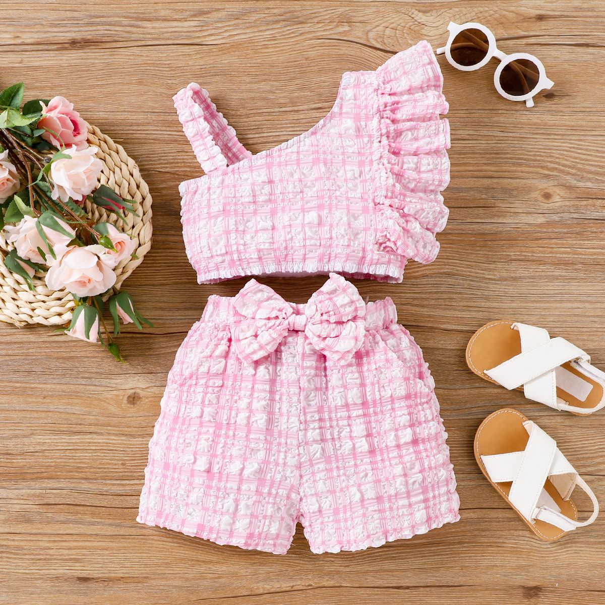 

2pcs Toddler Girl Pink Plaid One-Shoulder Cami Top and Bow Front Shorts Set