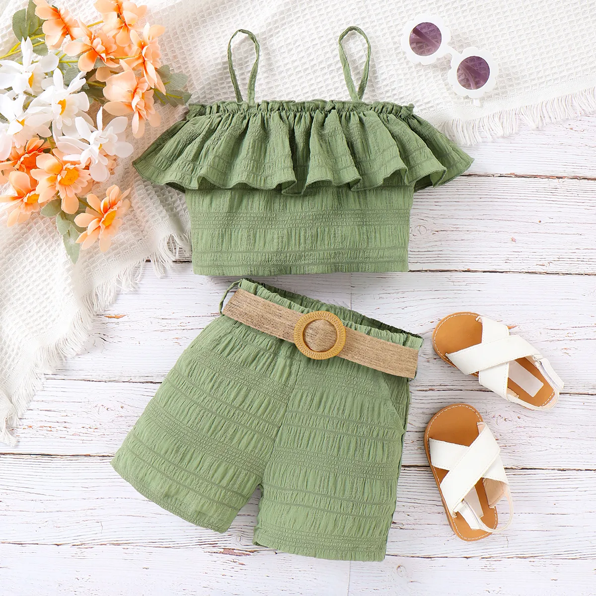 

2pcs Toddler Girl Green Ruffled Cami Top and Belted Shorts Set