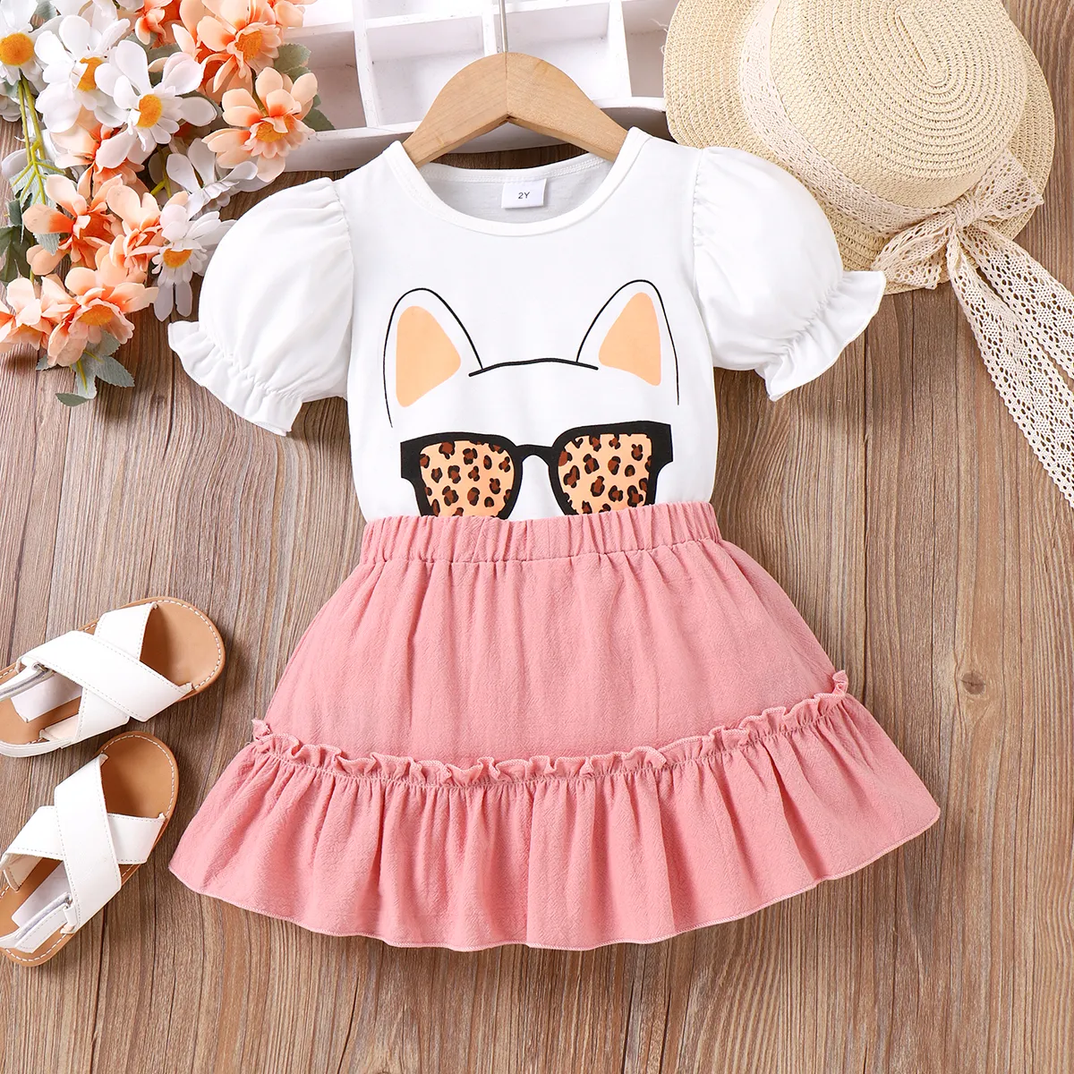 2pcs Toddler Girl Cat Pattern Puff-sleeve Top and Ruffle Solid Skirt Set  image 2