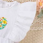 2pcs Baby Girl 100% Cotton Floral Embroidered Ruffle-sleeve Bodysuit and Headband Set   image 6