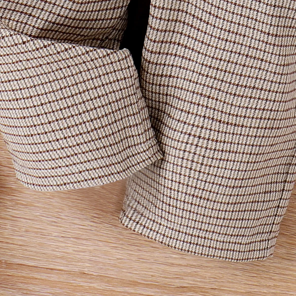 2pcs Baby Boy Plaid Bow Tie Long-sleeve Shirt and Bear Embroidery Plaid Suspender Pants Set Brown image 5