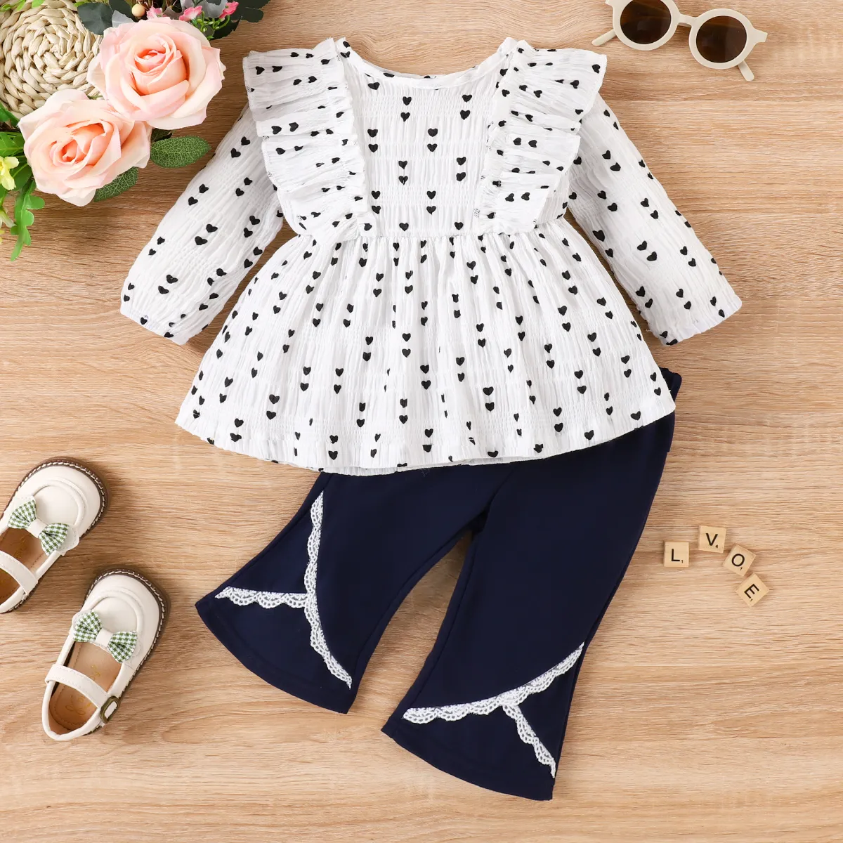 2pcs Baby Girl Sweet Heart-shaped Print Ruffle Edge Set White big image 1