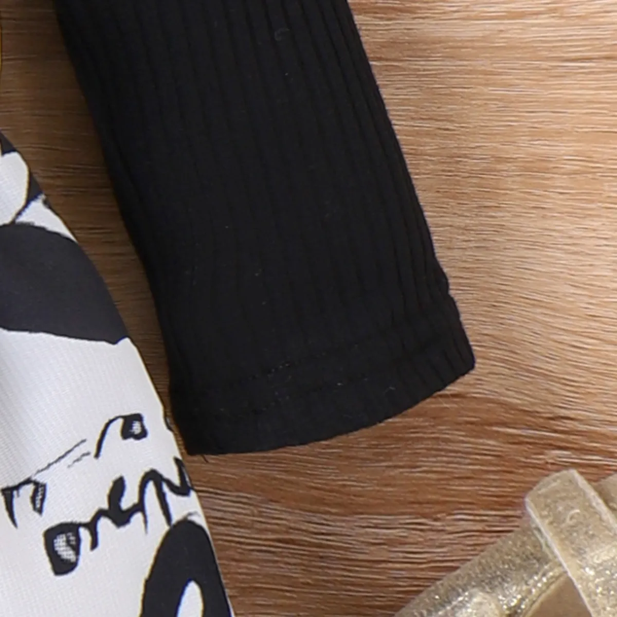 3pcs Baby Girl Graffiti Print Avant-garde Long Sleeve Skirt Set Black image 6