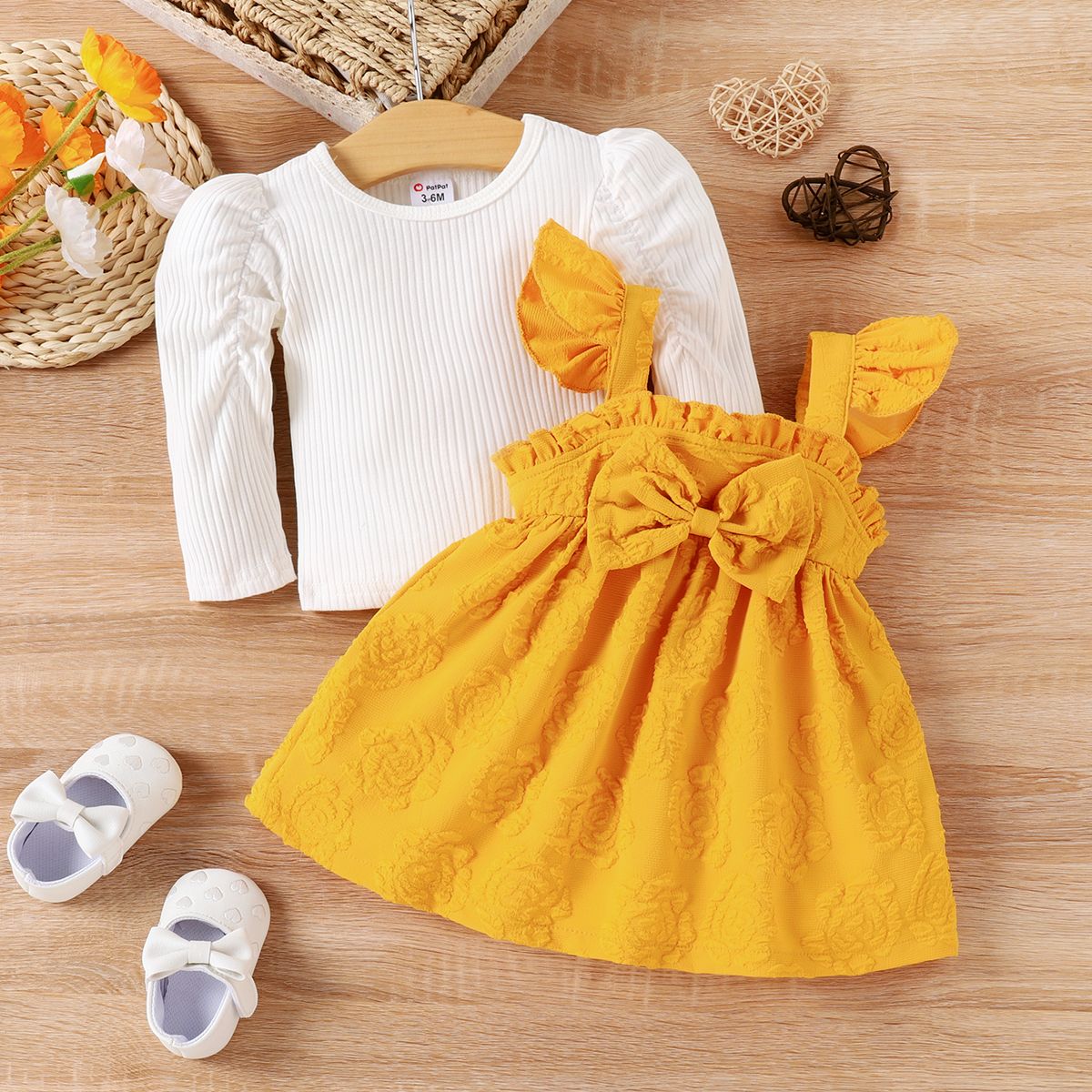 

2pcs Baby Girl Sweet Solid Color Bow Dresses Set