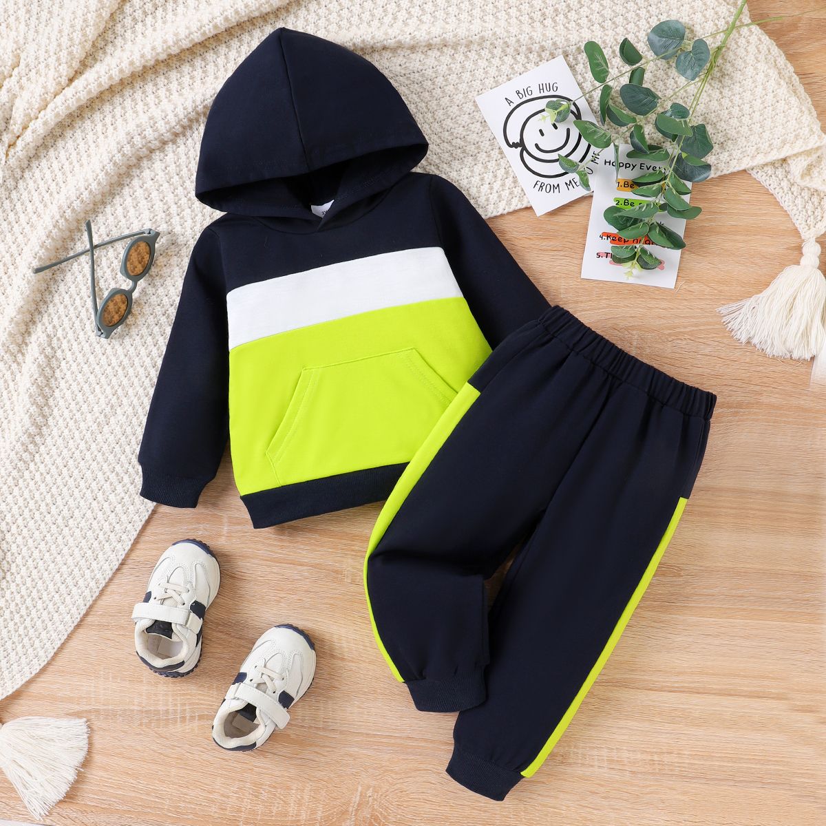 

2pcs Toddler Boy Classic Long Sleeve Set