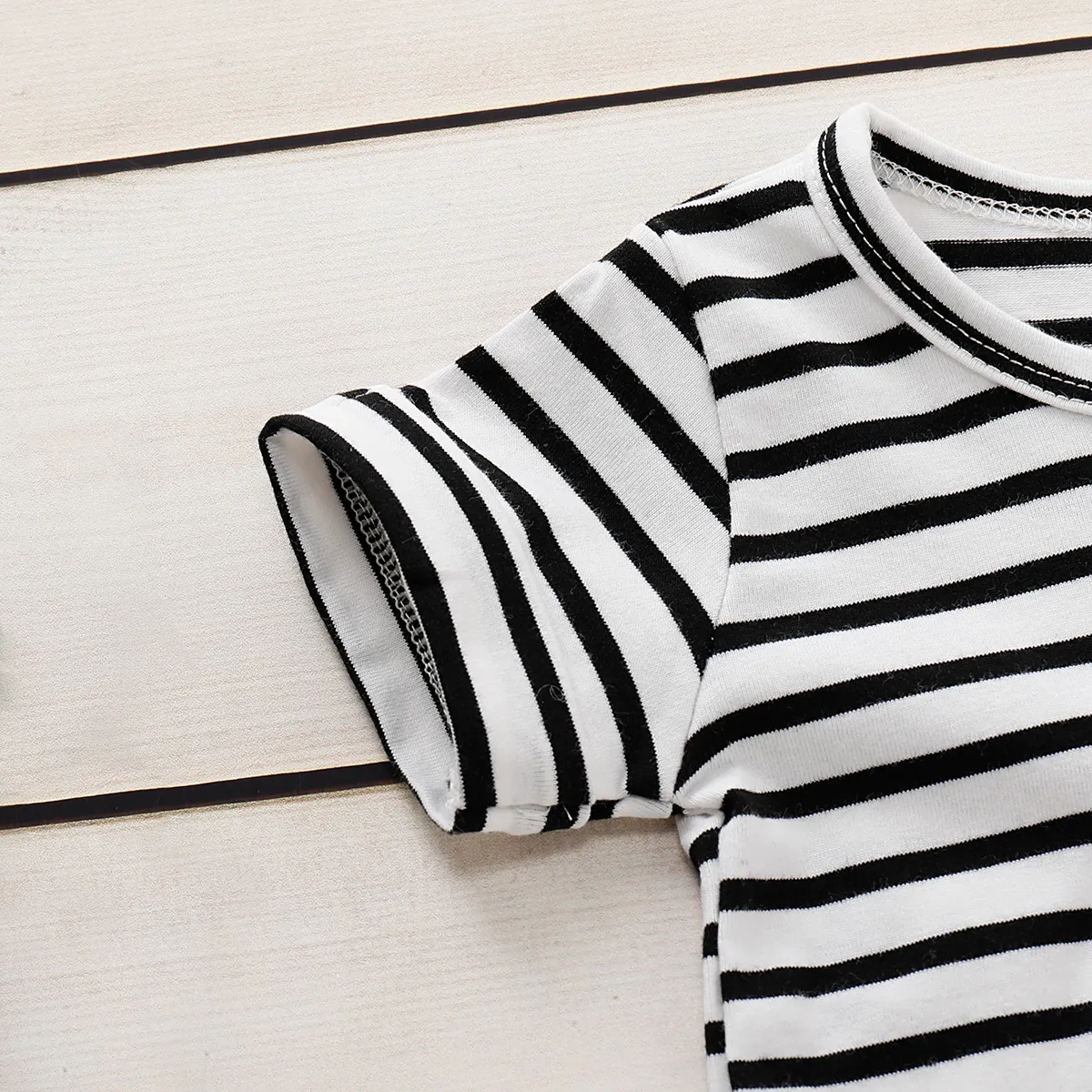 100% Cotton Striped Short-sleeve Baby Romper Black/White big image 1