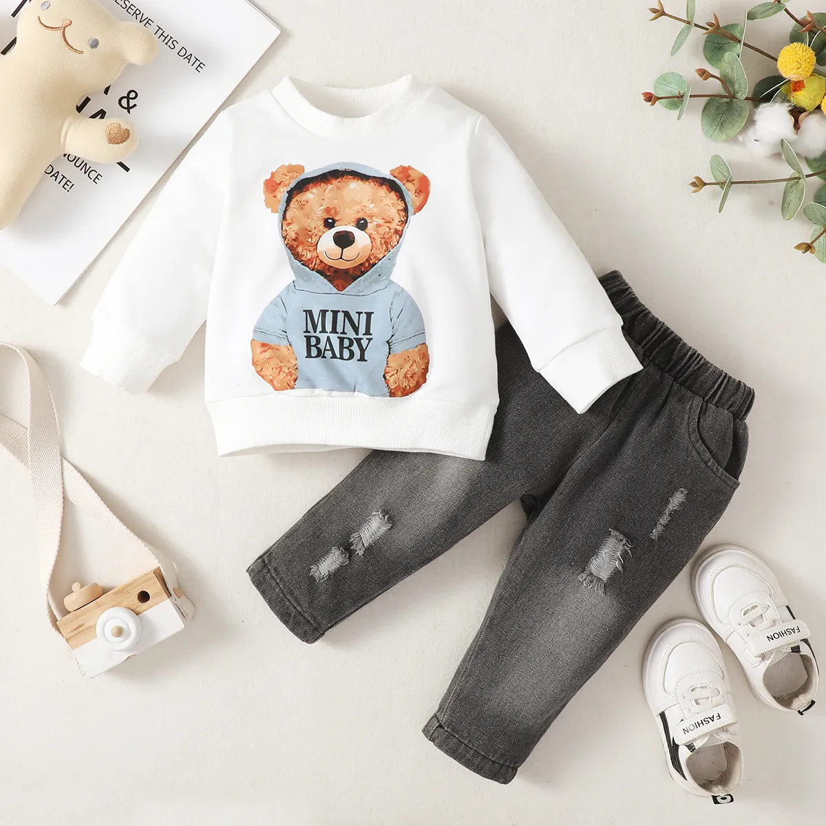 2pcs Baby Boy 100% Cotton Ripped Jeans and Bear Print Long-sleeve Sweatshirt Set OffWhite image 2