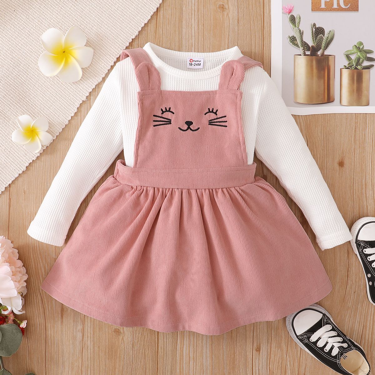 2-piece Toddler Girl Waffle White Top And Cat Embroidered Pink Overall Dress Set