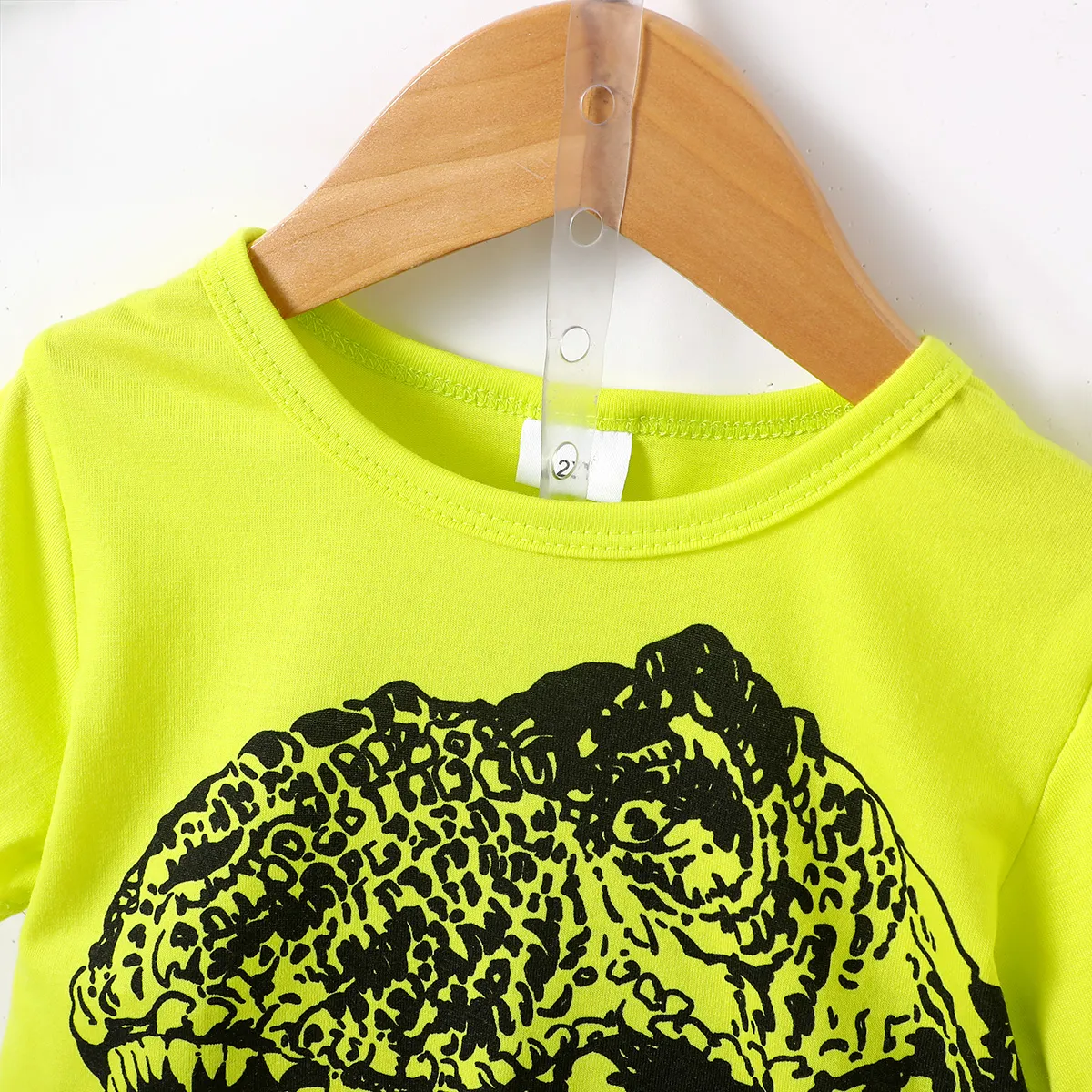 2pcs Toddler Boy Dinosaur Print Short-sleeve Tee and Ripped Denim Shorts Set Pale Green image 3