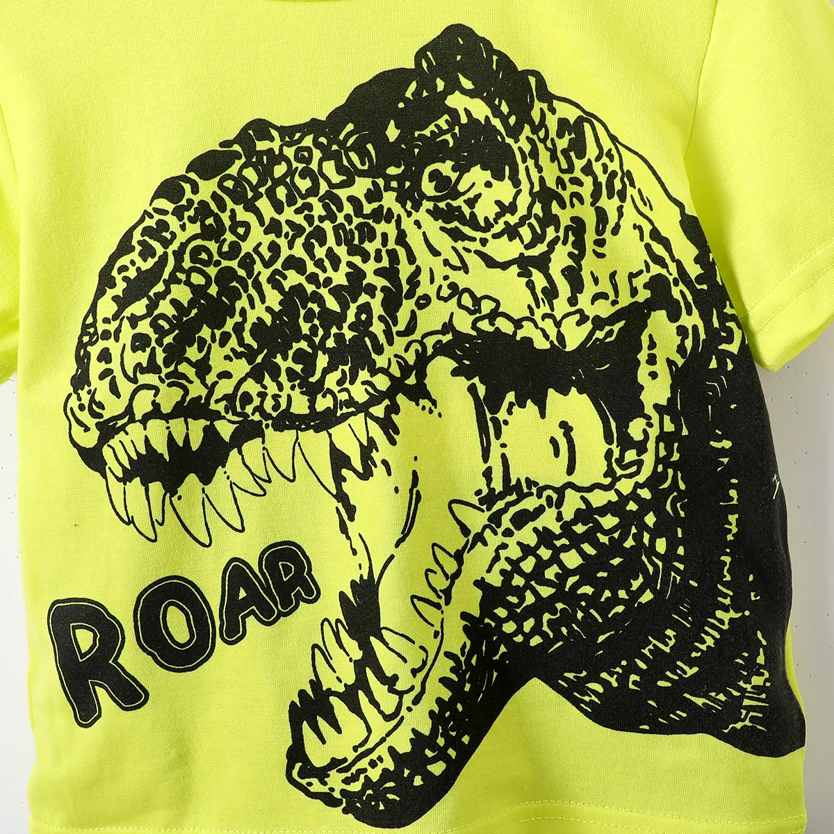 2pcs Toddler Boy Dinosaur Print Short-sleeve Tee and Ripped Denim Shorts Set Pale Green image 4