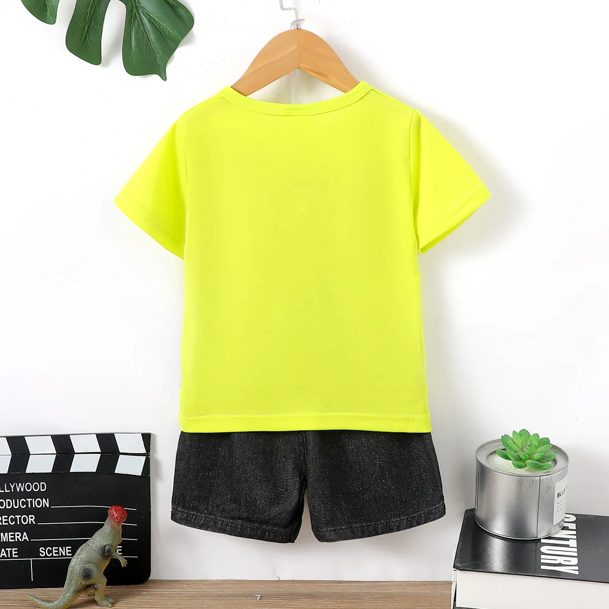 2pcs Toddler Boy Dinosaur Print Short-sleeve Tee and Ripped Denim Shorts Set Pale Green image 2
