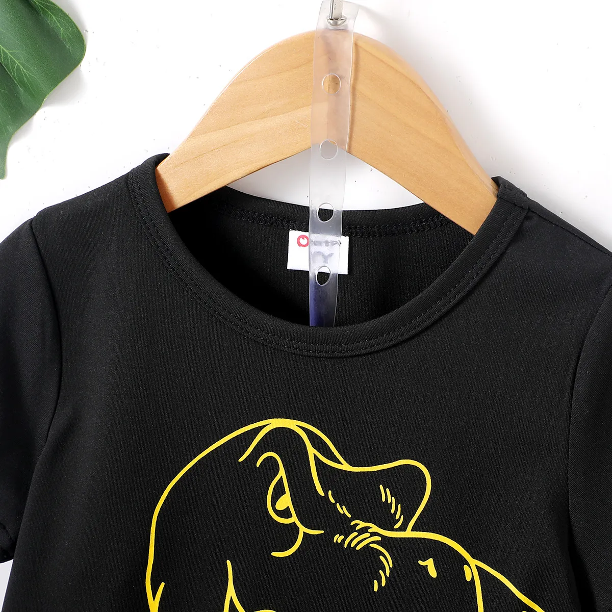 2pcs Toddler Boy Dinosaur Print Short-sleeve Tee and Cargo Shorts Set  image 3