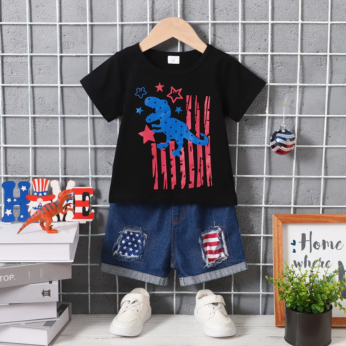 Independence Day 2pcs Toddler Boy Dinosaur Print Tee and Ripped Denim Shorts Set Black big image 1