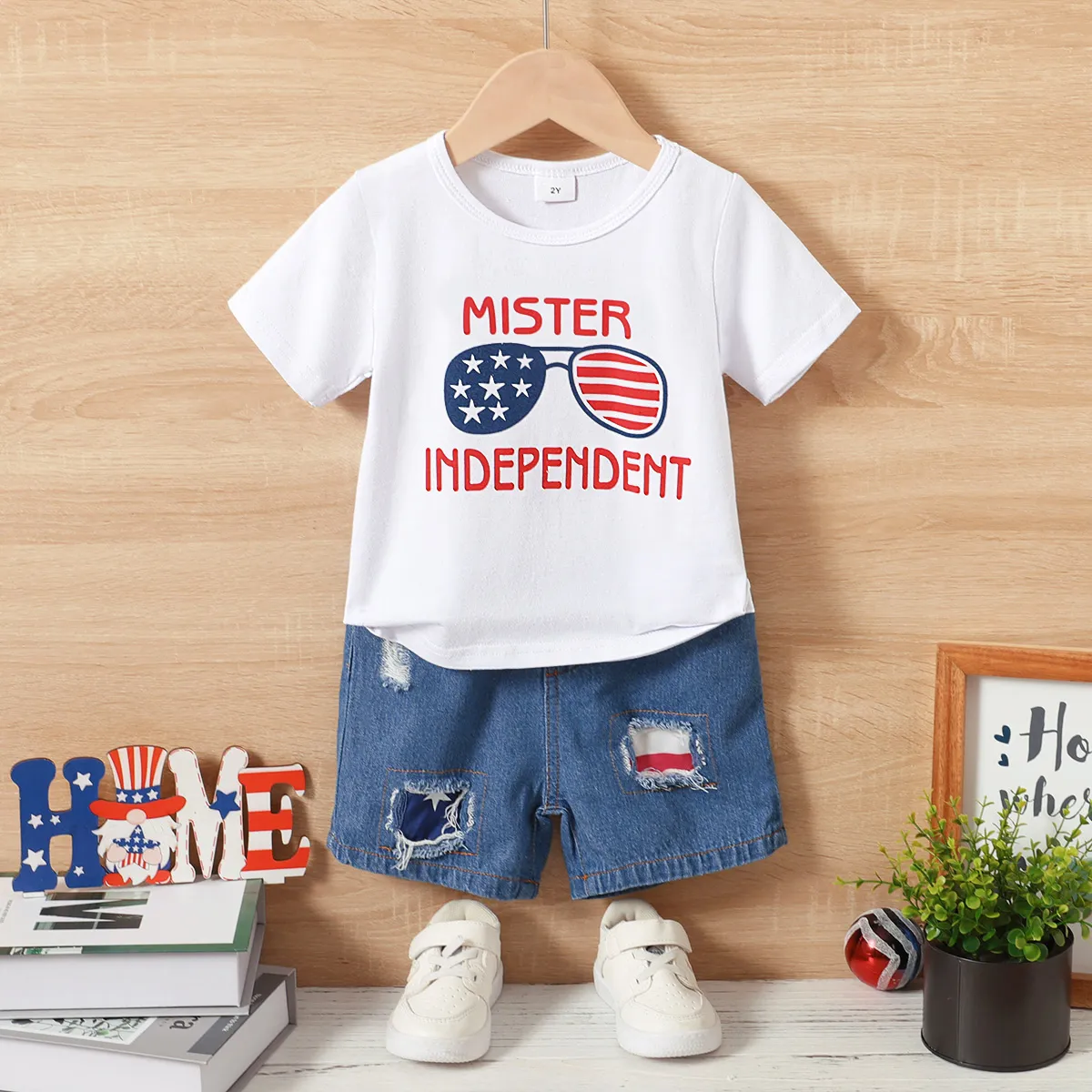 Independence Day 2pcs Toddler Boy Glasses Letter Print Cotton Tee and Ripped Denim Shorts Set White big image 1