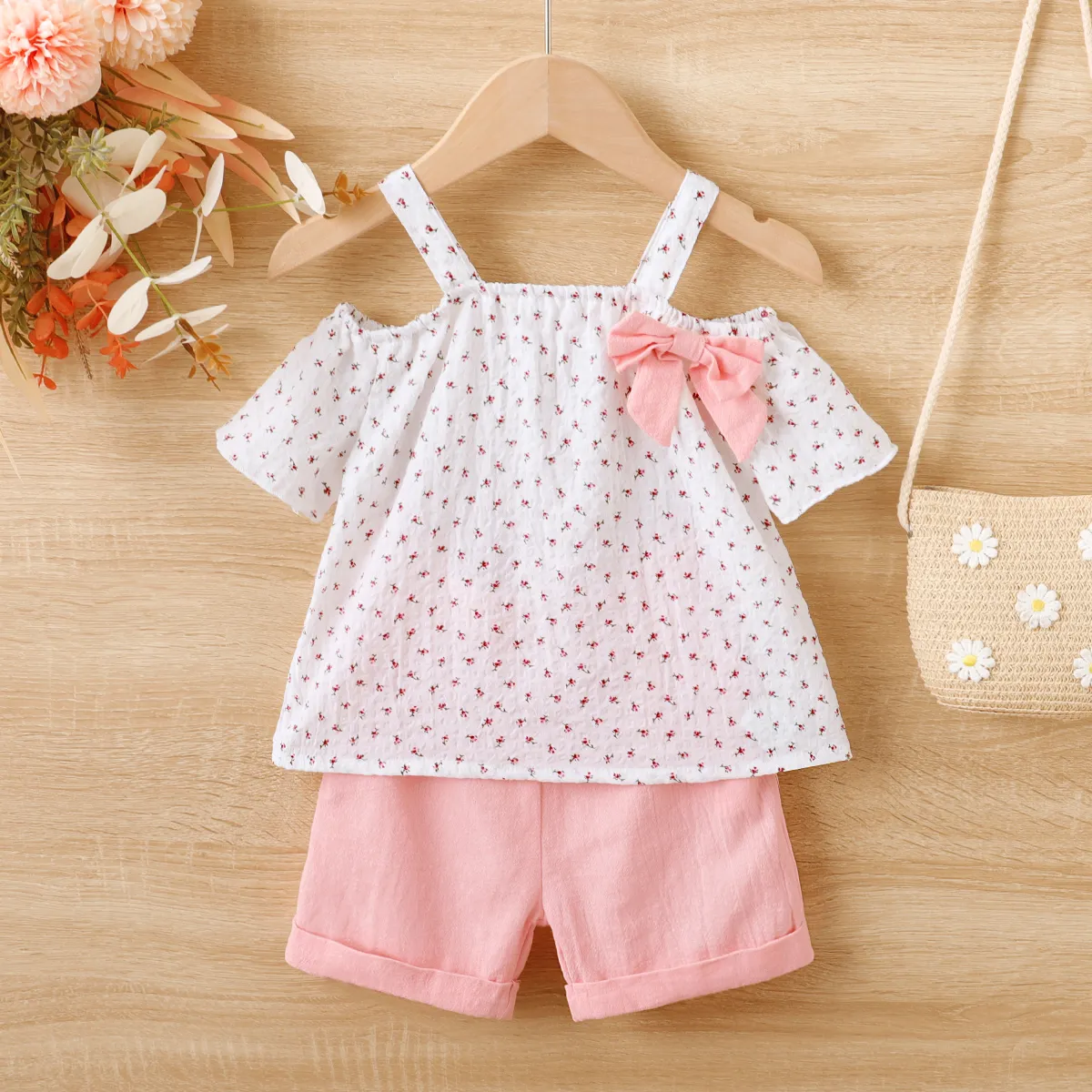 2pcs Toddler Girl Bow Decor Allover Floral Print Strappy Short-sleeve Top and 100% Cotton Solid Pockets Shorts Set Pink image 2