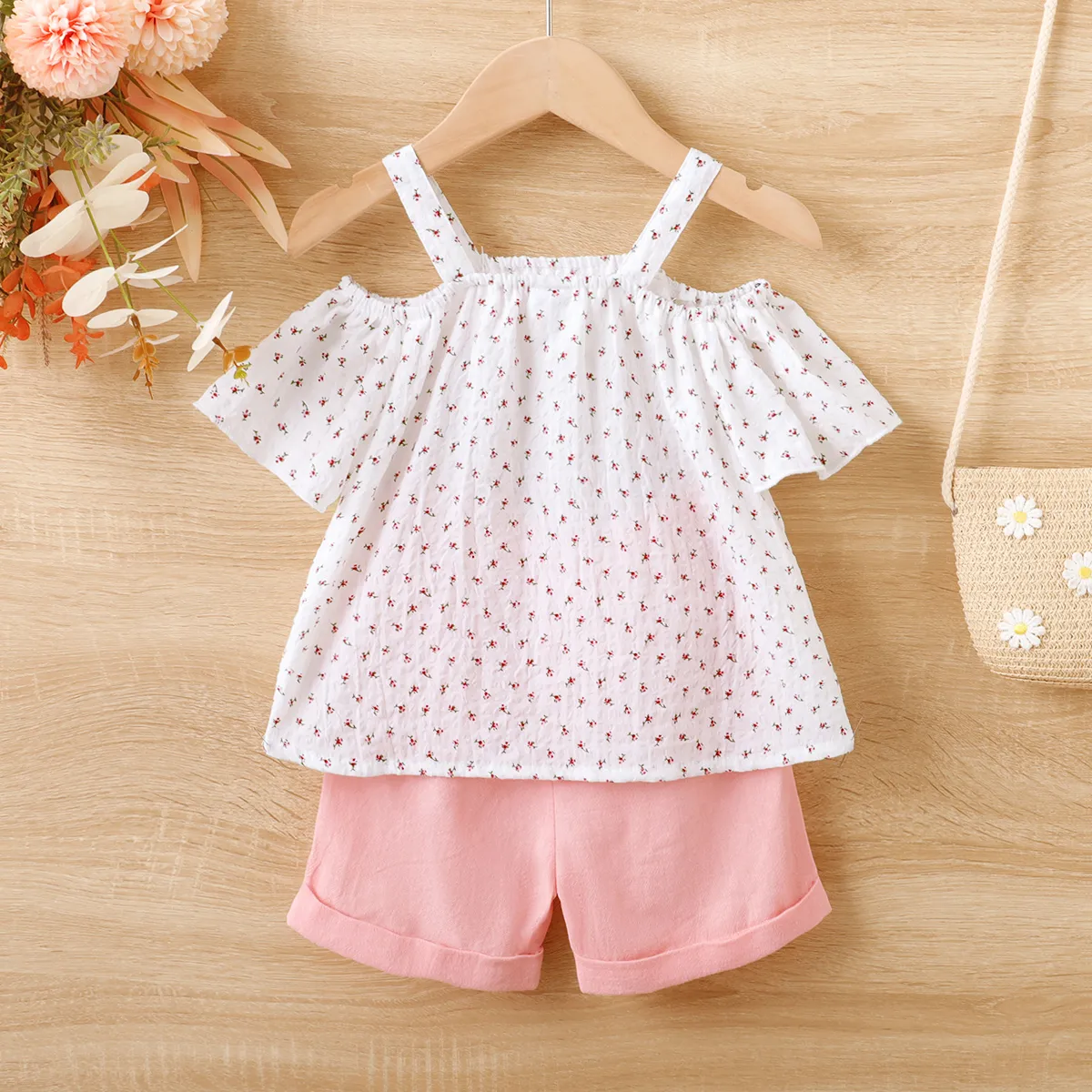 2pcs Toddler Girl Bow Decor Allover Floral Print Strappy Short-sleeve Top and 100% Cotton Solid Pockets Shorts Set Pink image 3