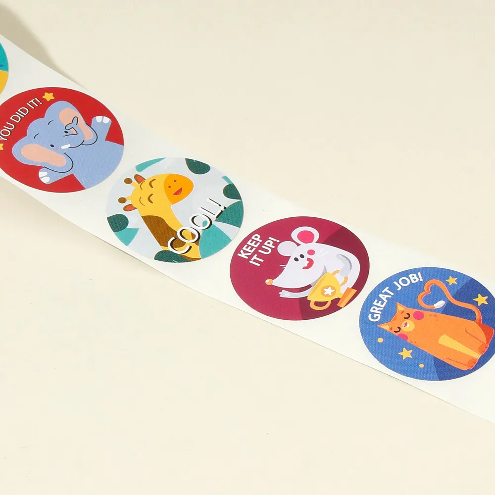 Stickers mignons Étiquettes Roll Round Cartoon Étiquettes pour enveloppe Sceaux Autocollants Cartes Boîtes cadeaux Décoration Blanc big image 1