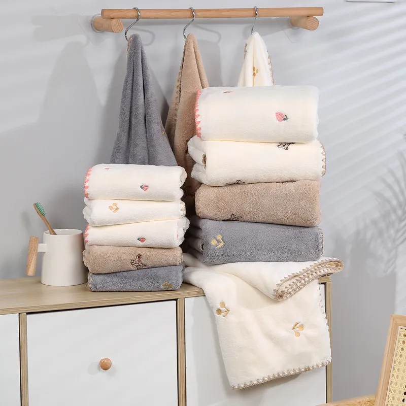 Soft & Absorbent Cute Embroidery Coral Fleece Bath Towel for Boys / Girls