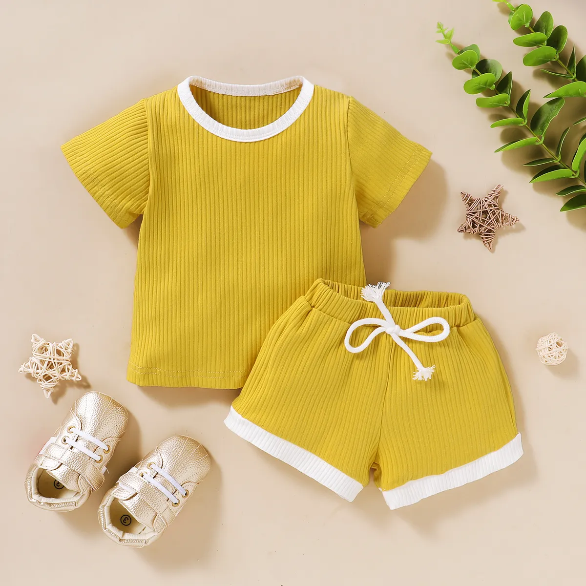 

2pcs Ribbed Solid Short-sleeve Baby Set