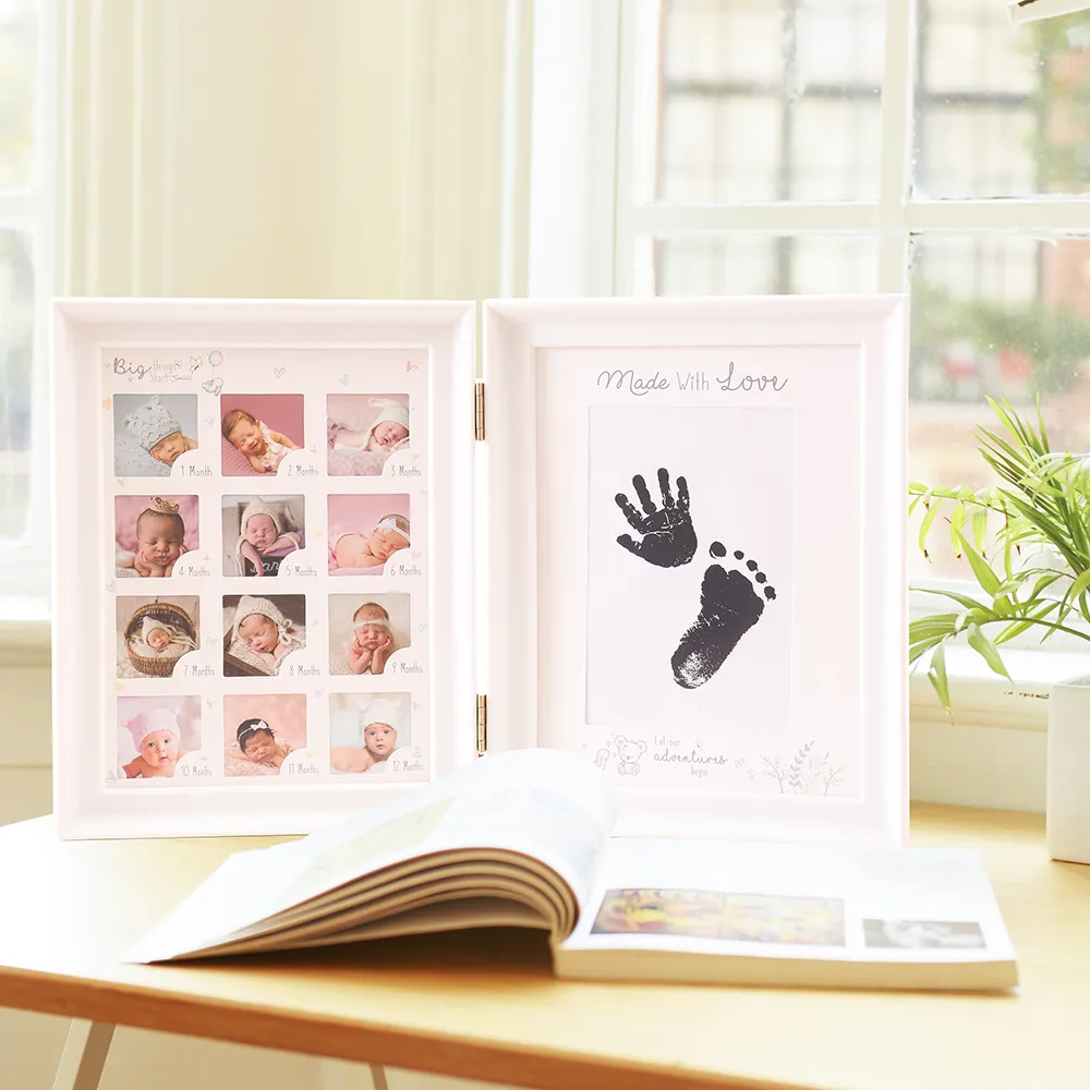 bébé main inkpad filigrane souvenir cadre photo en bois Blanc big image 1
