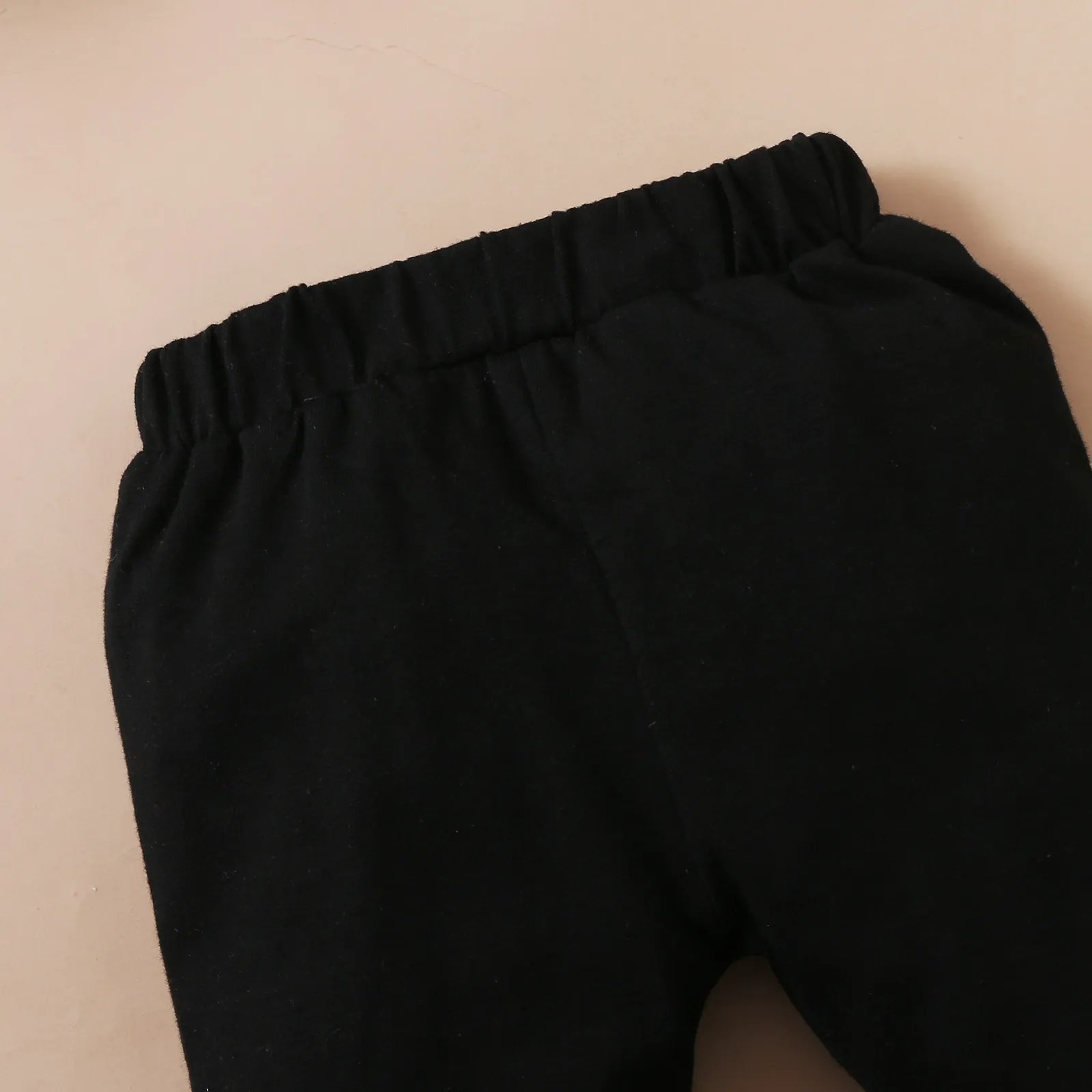 2-قطعة طفلة صغيرة منقوشة طويلة الأكمام مجموعة Peplum ومجموعة سروال متوهج الألوان أحمر image 3