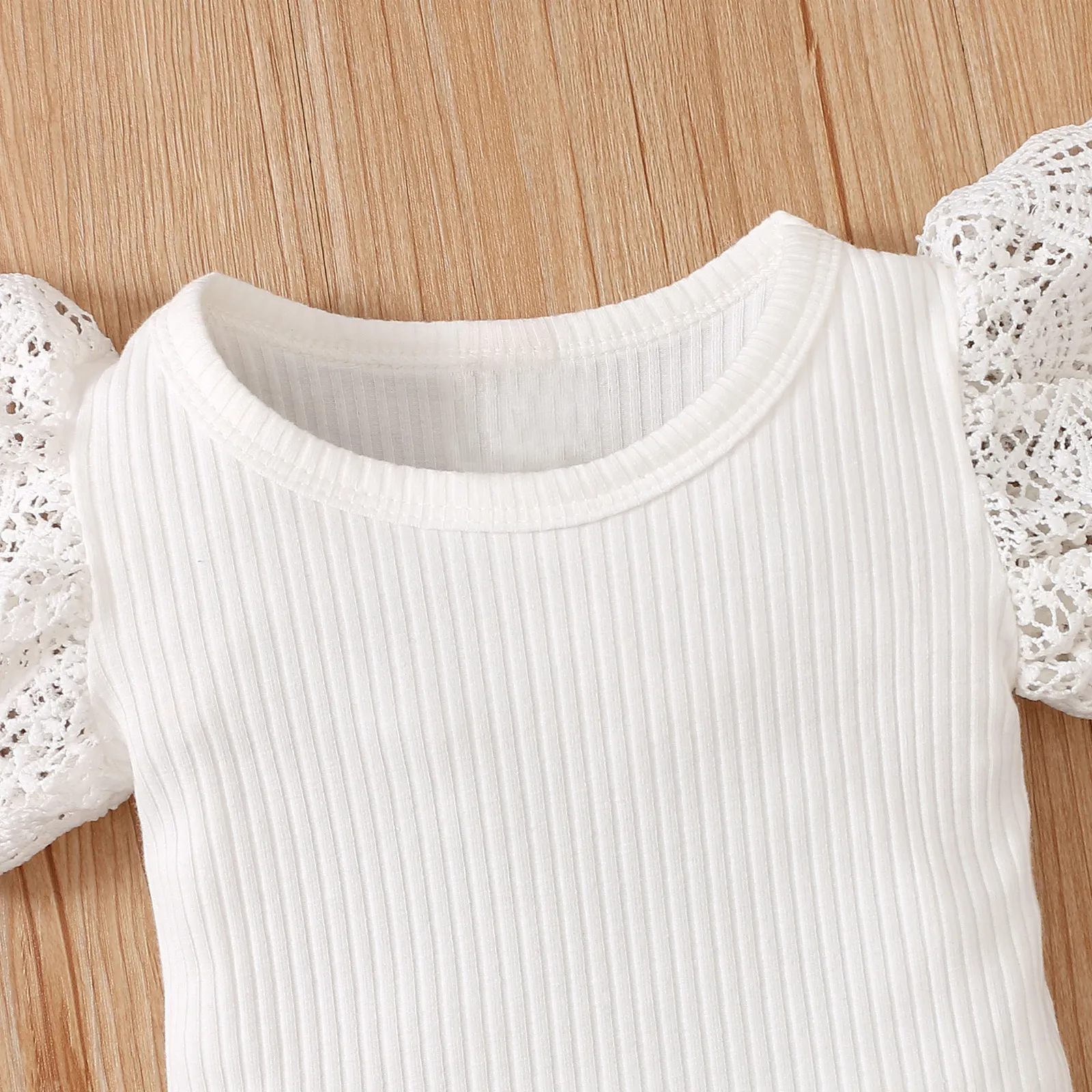 3pcs Baby Girl Lace Flutter-sleeve Ribbed Romper and Suspender Skirt with Headband Set Ginger image 4