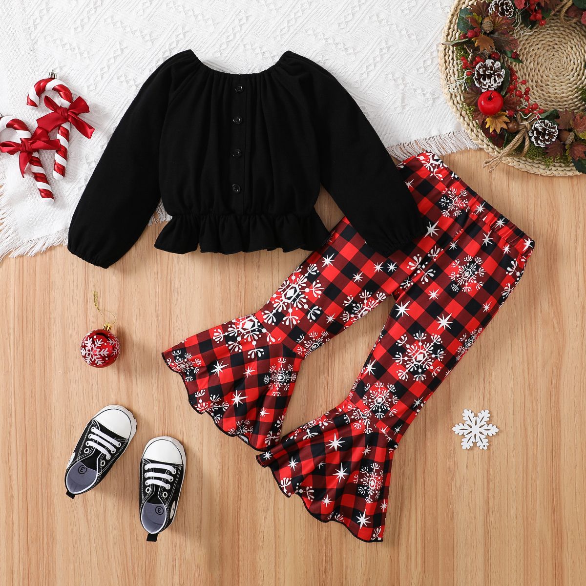 

2pcs Toddler Girl Christmas Button Design Tee and Snowflake Print Plaid Flared Pants Set