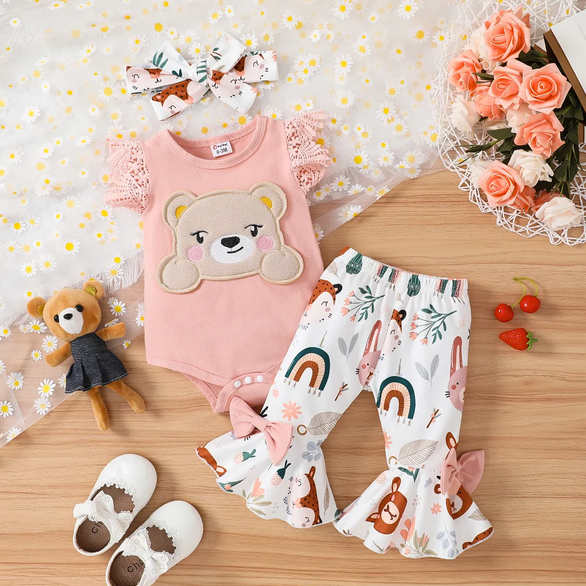3pcs Baby Girl 95% Cotton Bear Graphic Romper & Flared Pants & Bow Headband Set Pink big image 1