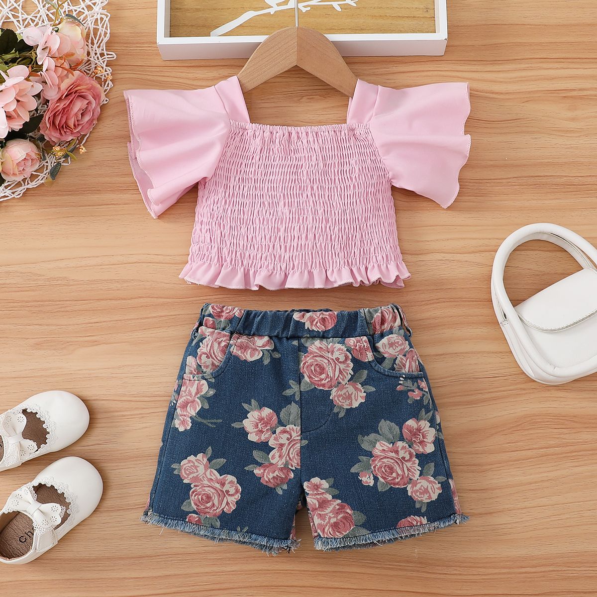 2pcs Toddler Girl Pink Smocked Top and 100% Cotton Floral Rose Print Denim Shorts Set