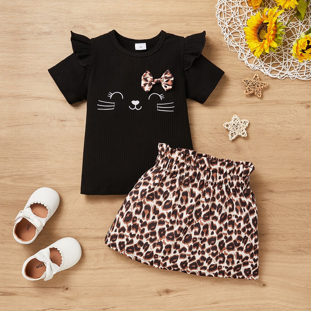 

2pcs Toddler Girl Cat Print Ruffled Short-sleeve Rib-knit Top and Leopard Skirt Set