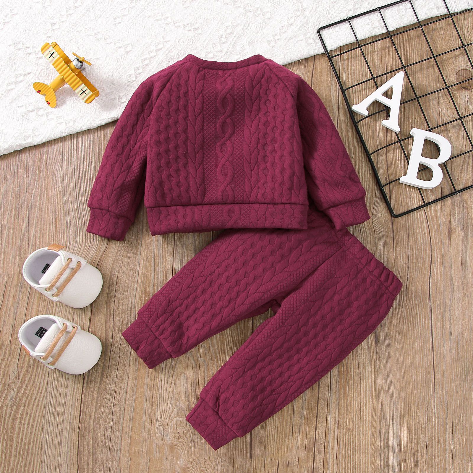 2pcs Baby Boy/Girl Solid Long-sleeve Imitation Knitting Set