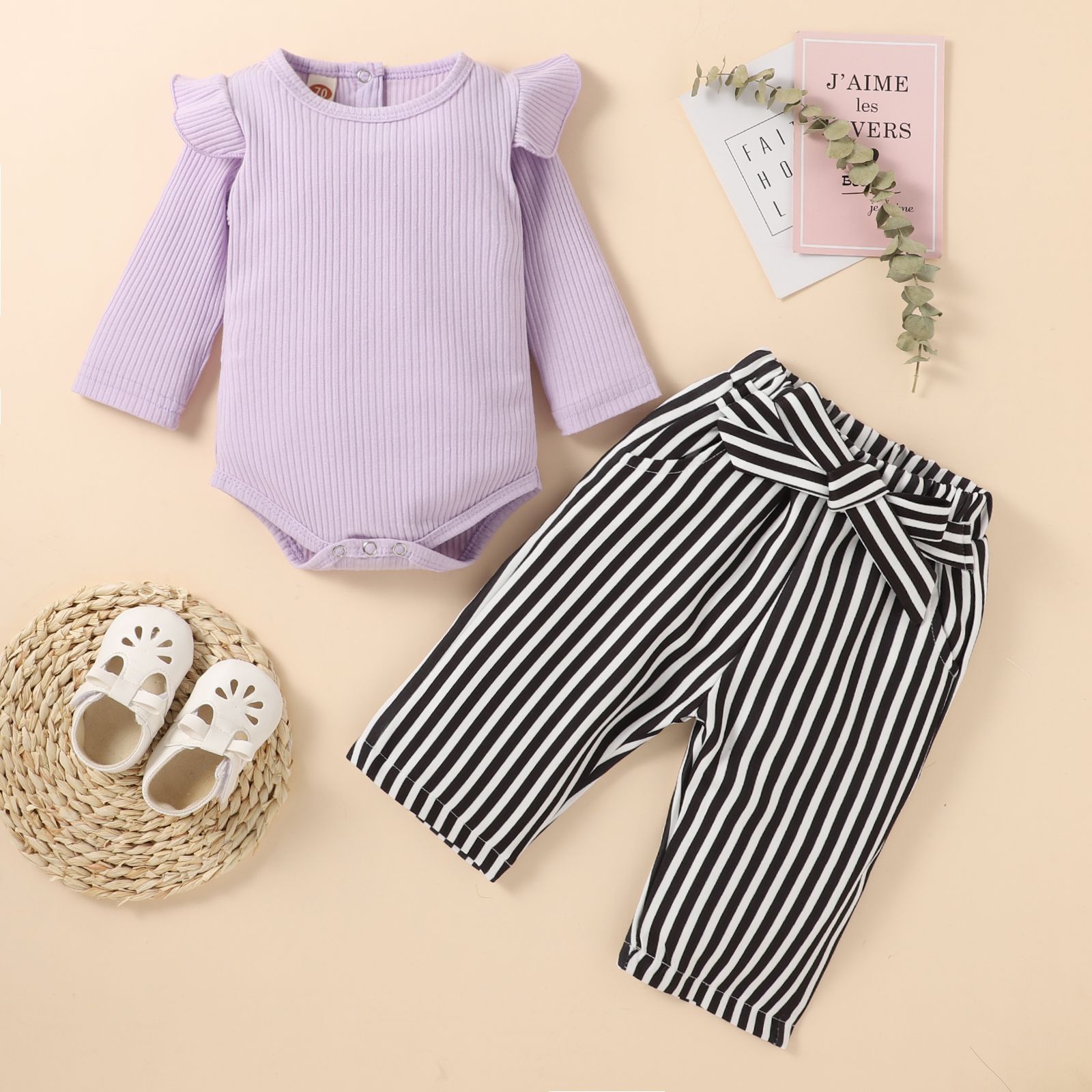 2pcs Ribbed Stripe Print Ruffle Decor Long-sleeve Baby Set