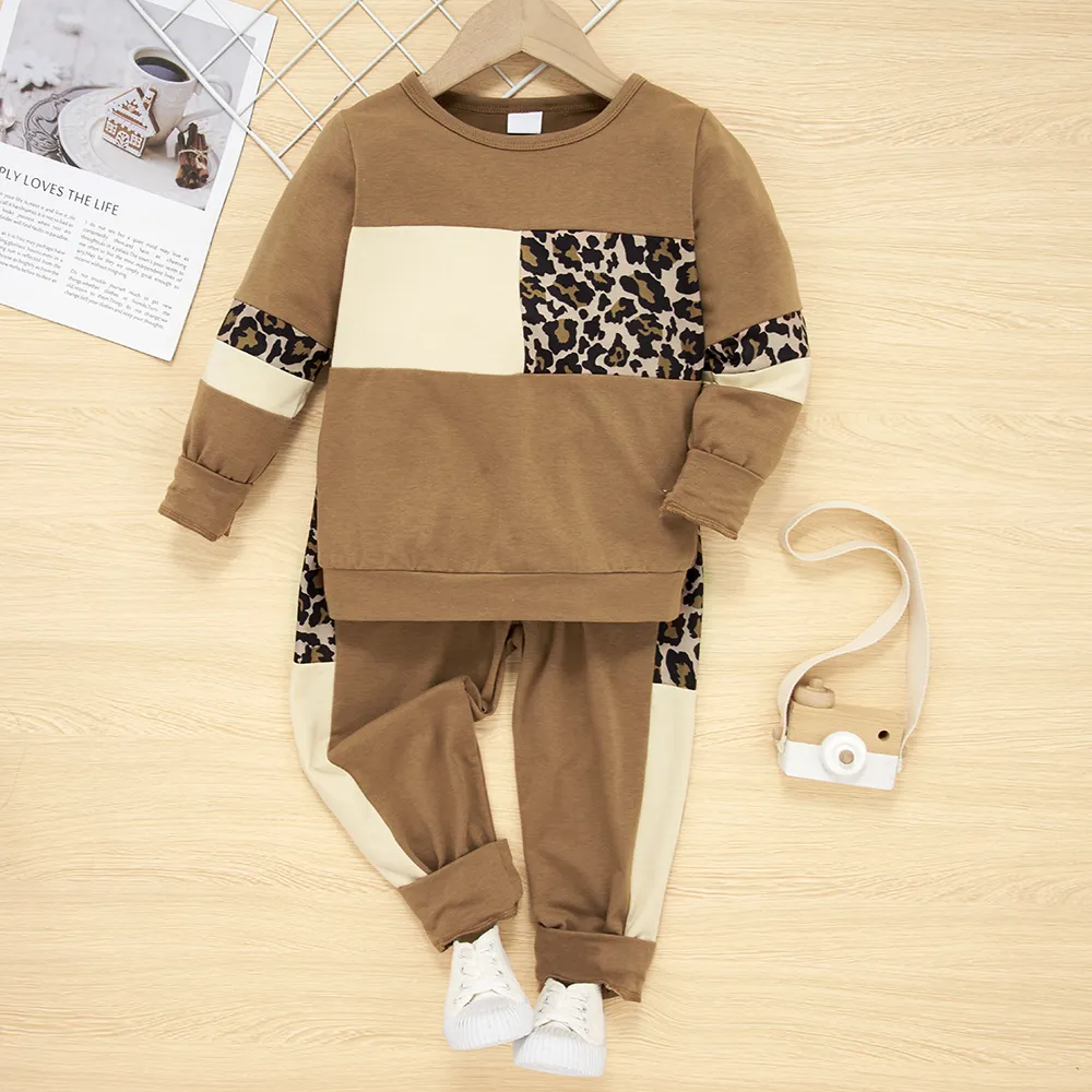 2 unidades Criança Menina Costuras de tecido Casual Padrão de leopardo conjuntos de moletom Cor de Caqui big image 1