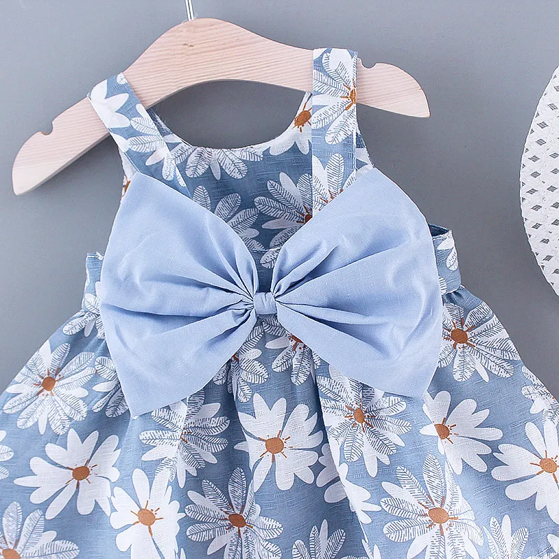 2 قطعة طفلة صغيرة الأزهار طباعة bowknot تصميم فستان بحزام ومجموعة قبعة من القش أزرق big image 1
