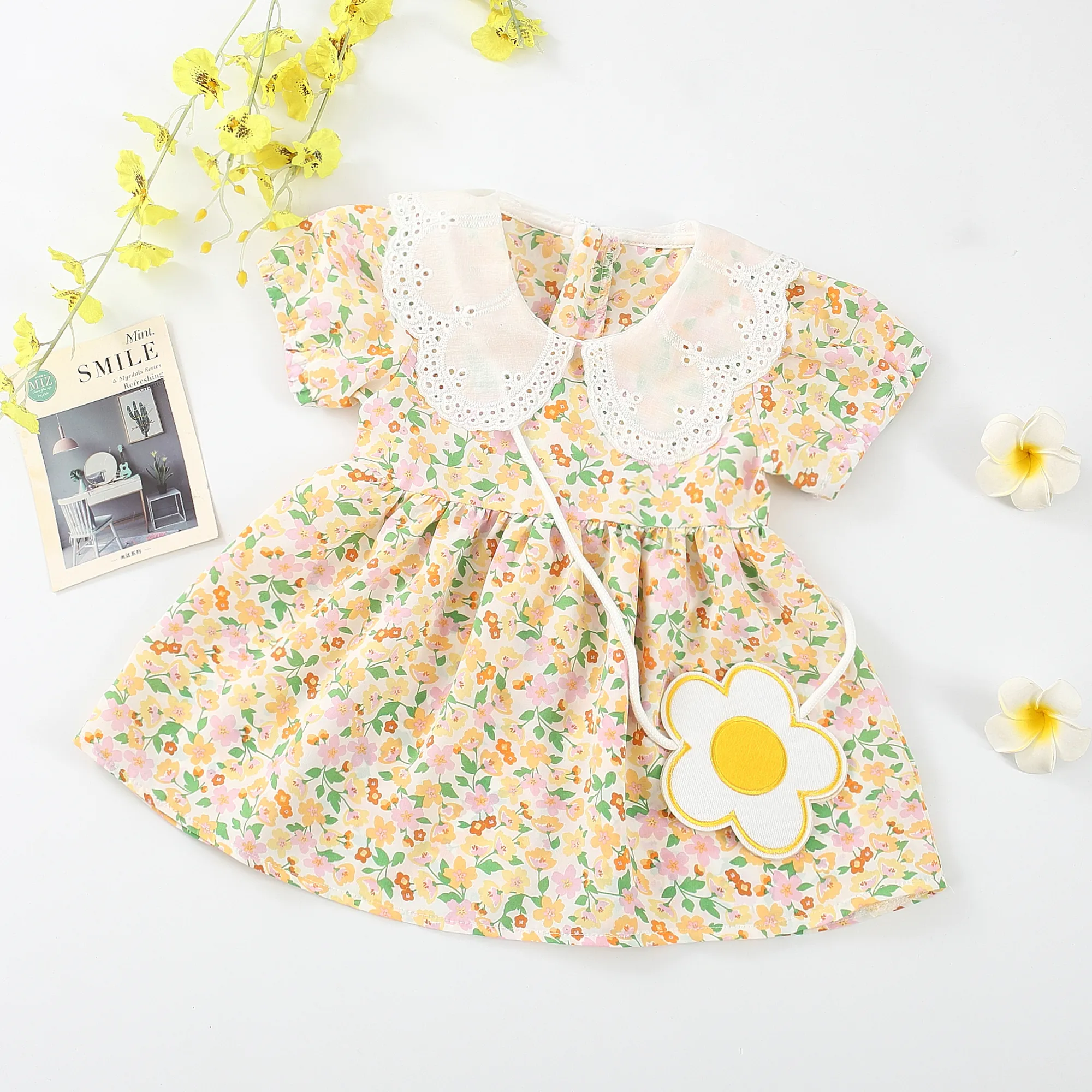 Baby Girl Allover Floral Pattern Lace Short-sleeve Dress Yellow