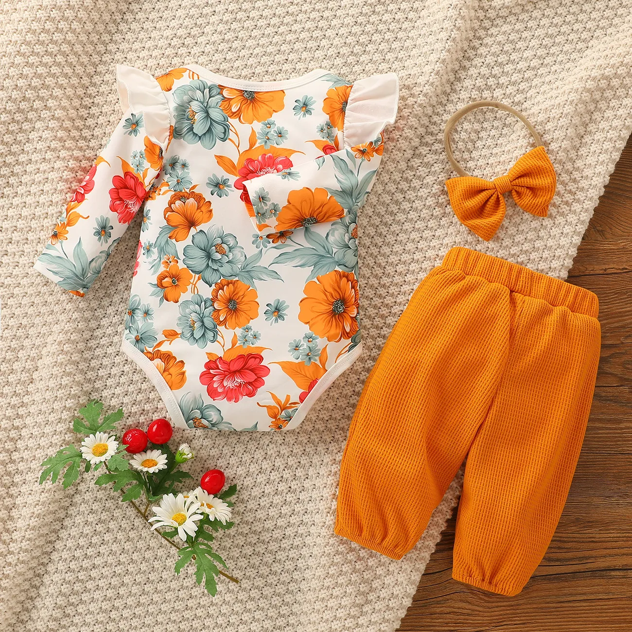 Baby 3pcs Floral Print Long-sleeve Romper and Solid Waffle Trouser Set Yellow big image 1