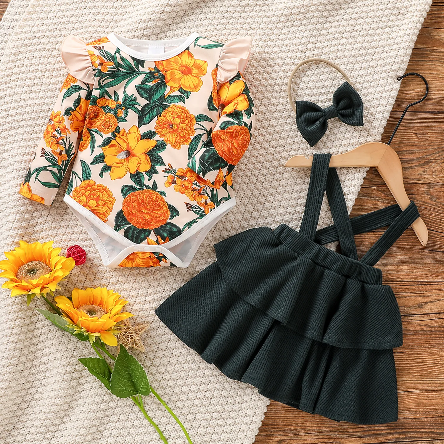 3pcs Floral Print Ruffle Decor Long-sleeve Baby Set Dark Green