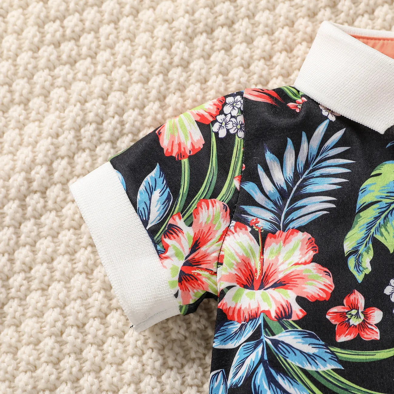 2pcs Baby Boy Floral Print Short-sleeve Polo Shirt and Solid Shorts Set Multi-color big image 1
