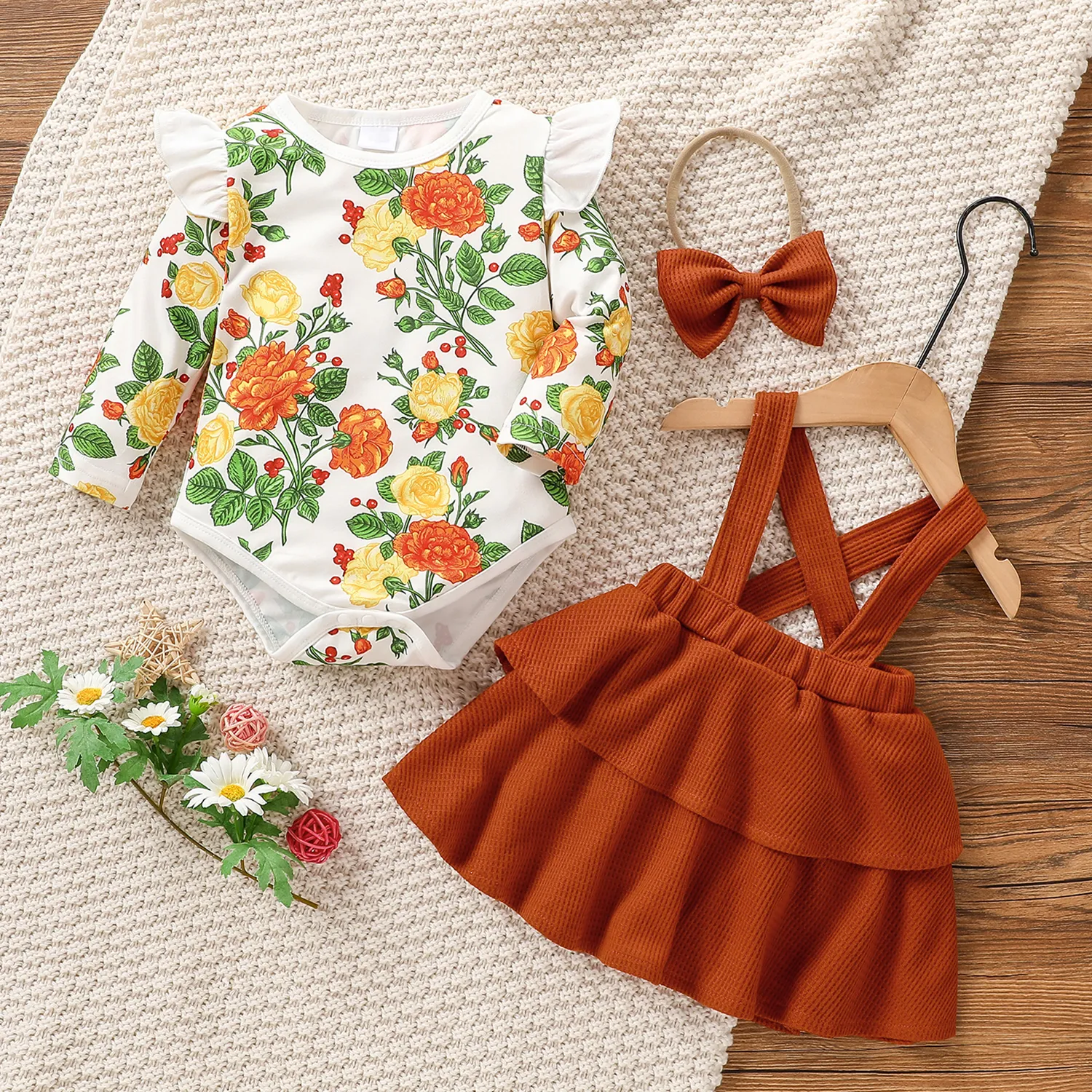 3pcs Floral Print Ruffle Decor Long-sleeve Baby Set  big image 1