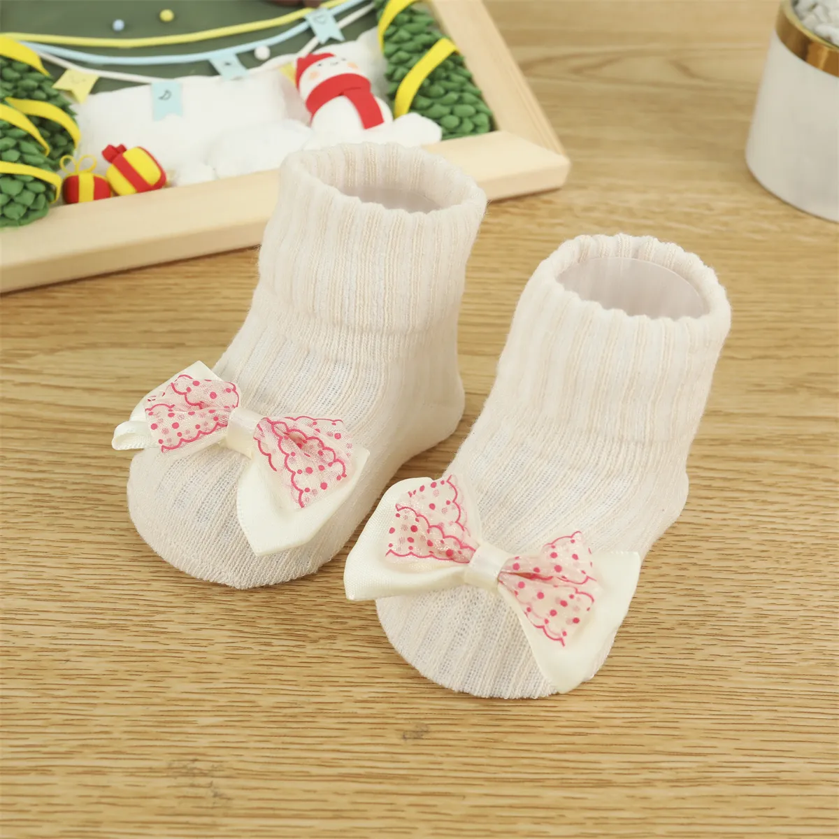 Baby/Kleinkind niedliche 3D-Tier-Blumen-Cartoon-Baumwollsocken Cremeweiß
