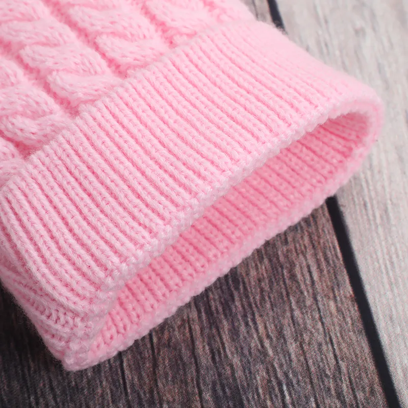 Baby-/Kleinkind-Mütze mit festem Bommel, gestrickt rosa image 3