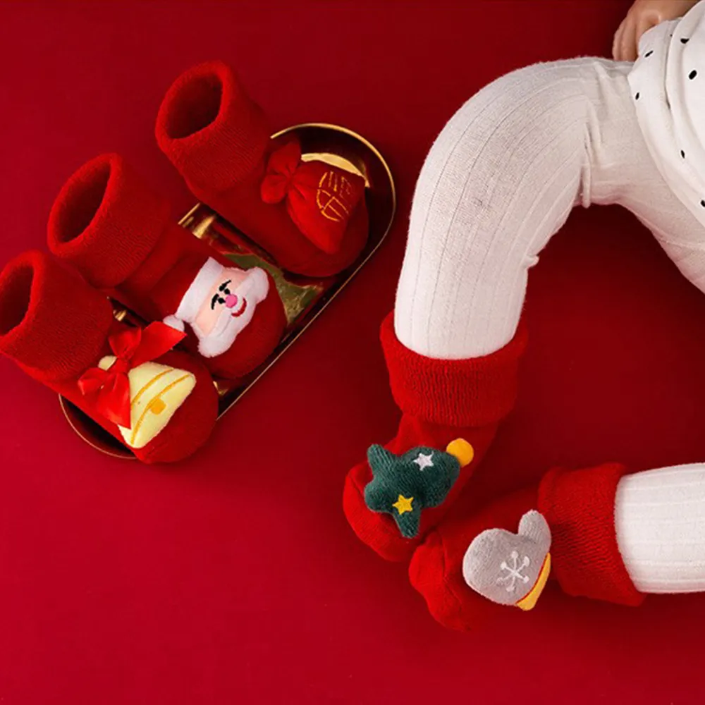 1 Pair Baby / Toddler Christmas 3D Cartoon Decor Non-slip Socks Yellow big image 1