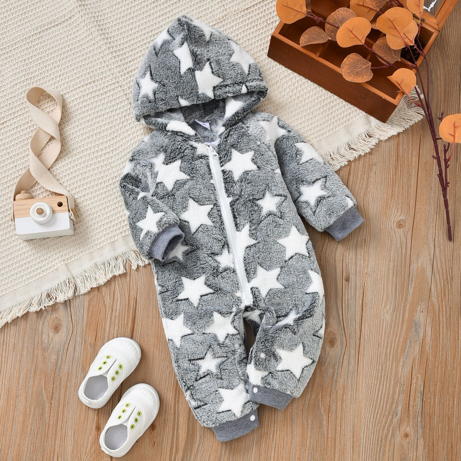 

All Over Star Pattern Grey Baby Long-sleeve Hooded Fleece Jumpsuit